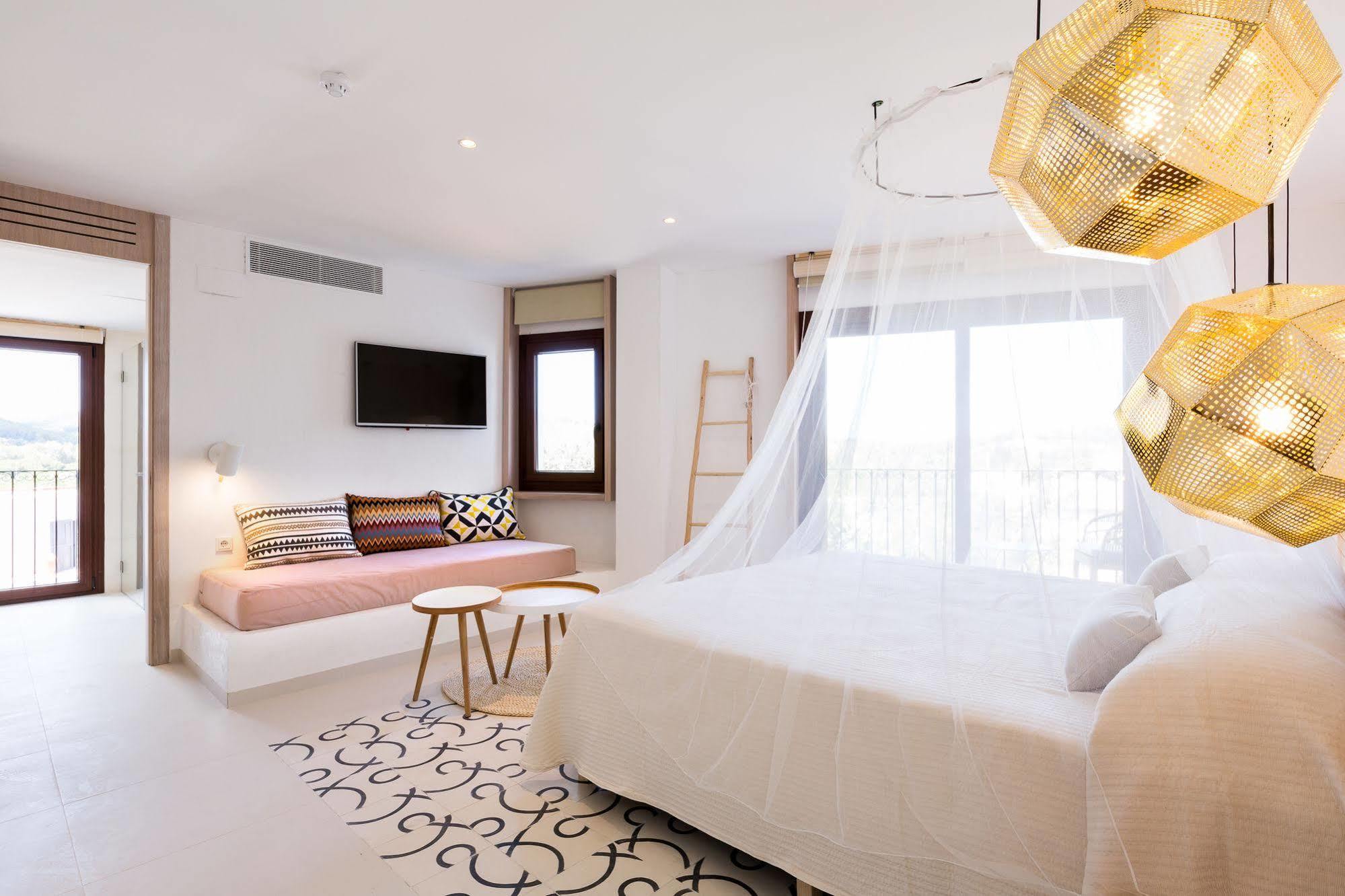 Gatzara Suites Santa Gertrudis Santa Gertrudis  Dış mekan fotoğraf