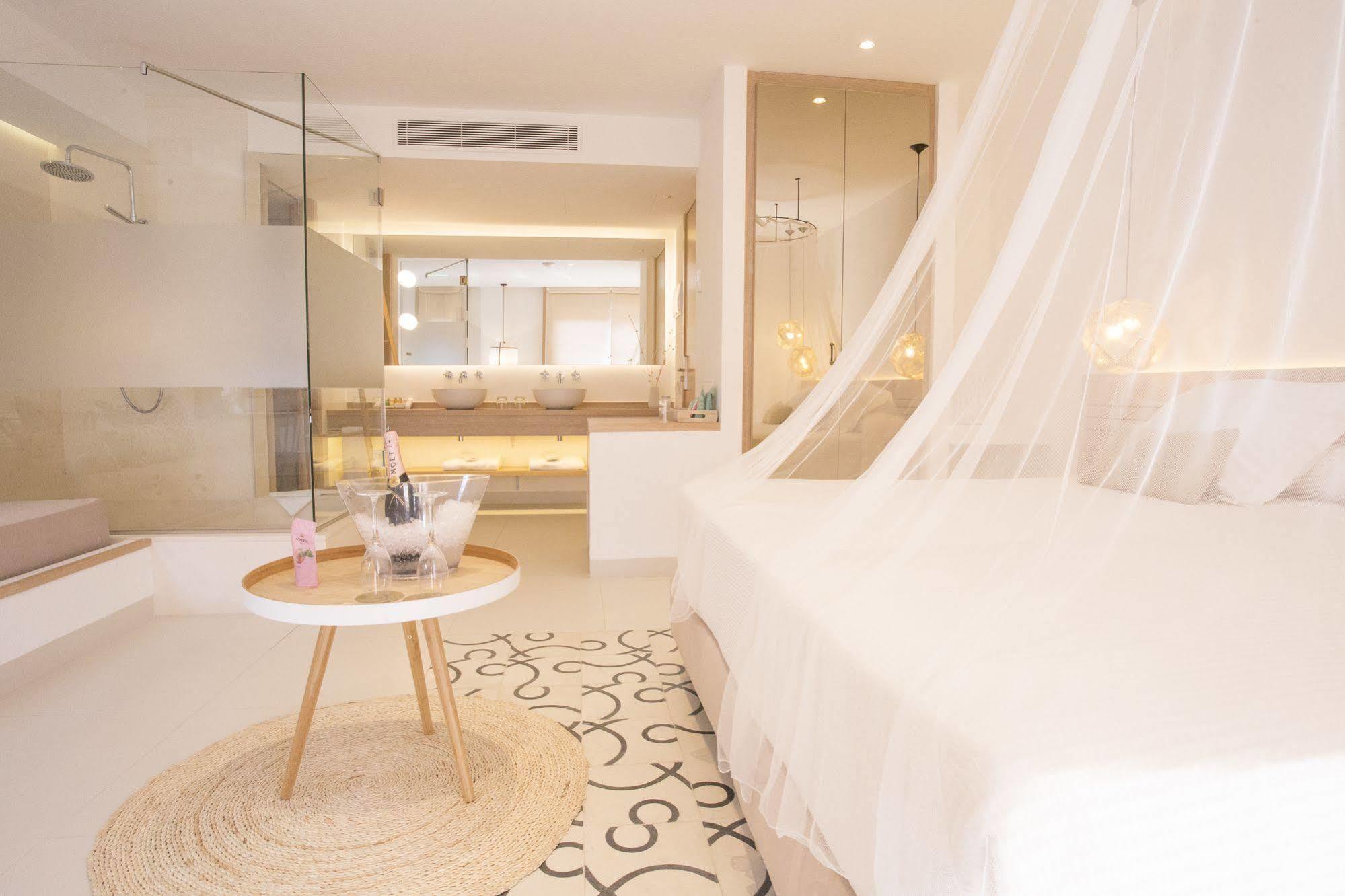 Gatzara Suites Santa Gertrudis Santa Gertrudis  Dış mekan fotoğraf
